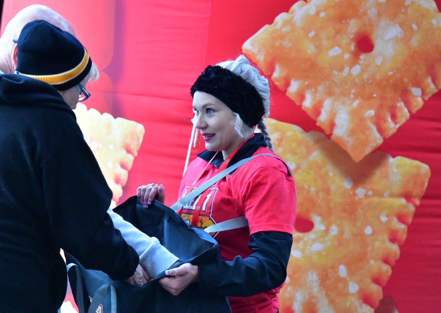 122819-s-cheezitbowl 3802 .jpg